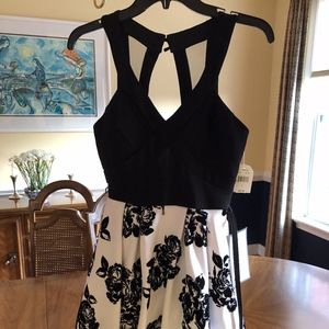 Homecoming party dress -  size 5 - new with tags